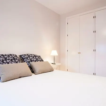 Puerto Deportivo Apartment *