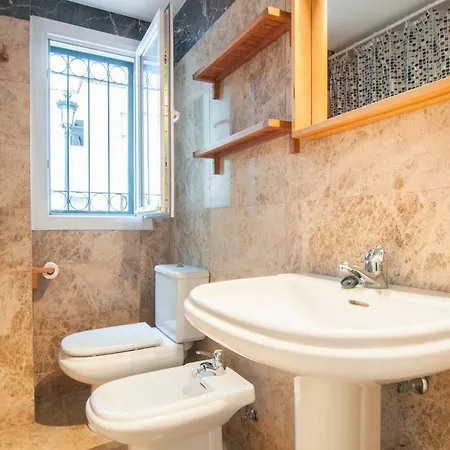 Puerto Deportivo Apartment *
