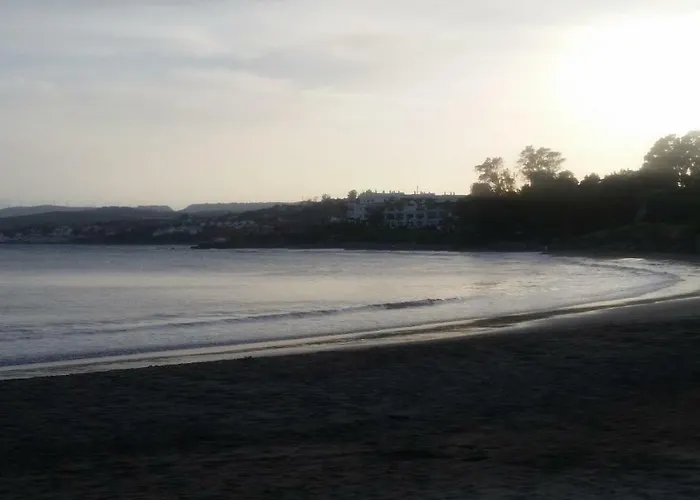 公寓 Puerto Deportivo 埃斯特波纳