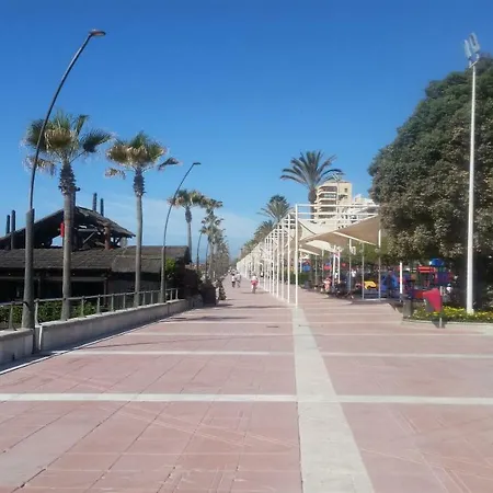 Puerto Deportivo * エステポナ